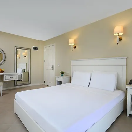 Hotel Temenos Luxury & 4*
