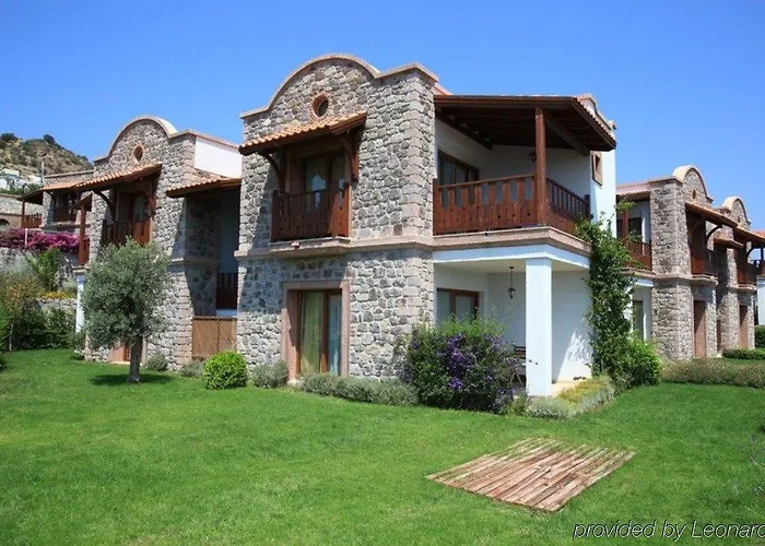 Hotel Temenos Luxury & 4*