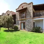 Temenos Luxury & Hotel 4*