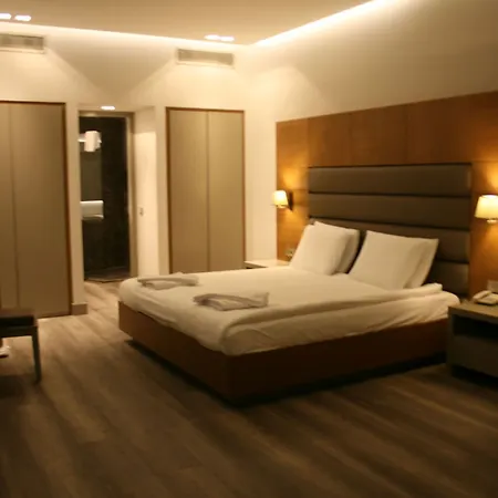 Temenos Luxury & 奥塔肯特