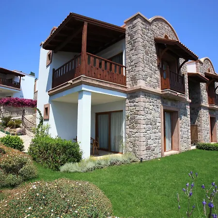 Temenos Luxury & 4*