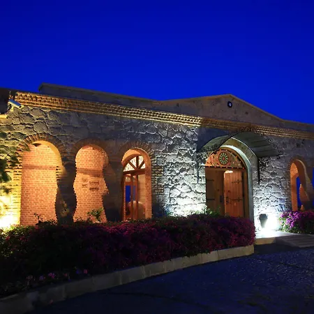 Temenos Luxury & 酒店
