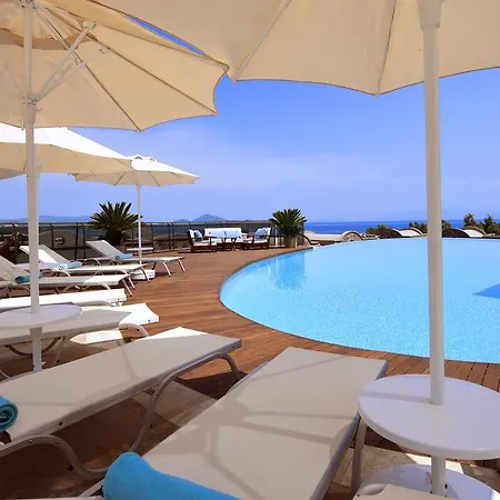 Temenos Luxury & Hotel