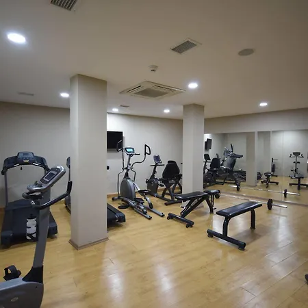 酒店 Temenos Luxury & 4*